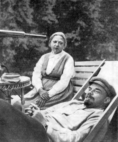 Страницы жизни Владимира Ильича Ленина (1870-1924) - Надежда Крупская - <a href=